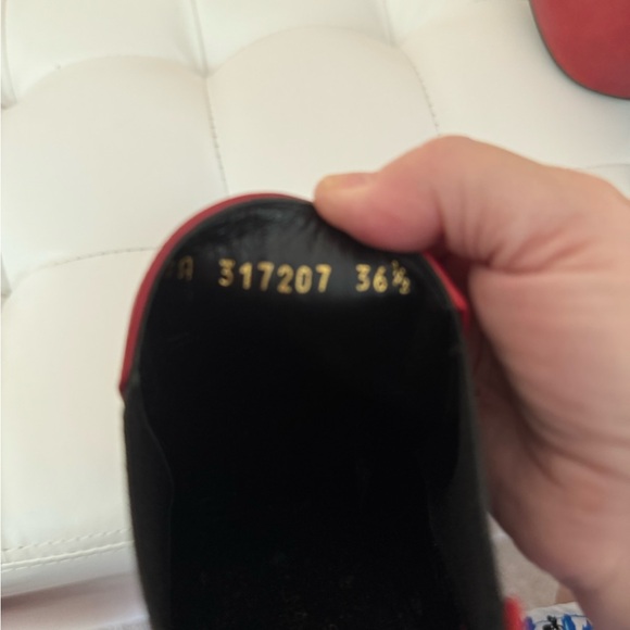 YSL Yves Saint Laurent Elegant Red Ankle Boots. Paris. Leather.
Size 6 - 6.5 - Picture 14 of 15